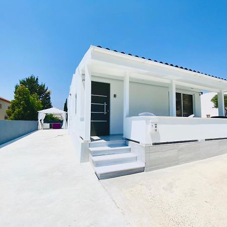 Sandy Bay Villa Ayia Napa Exteriör bild